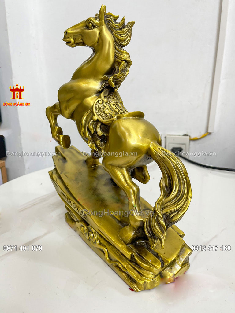 Đồng Hoàng Gia là địa chỉ chế tác tượng ngựa bằng đồng uy tín, chất lượng